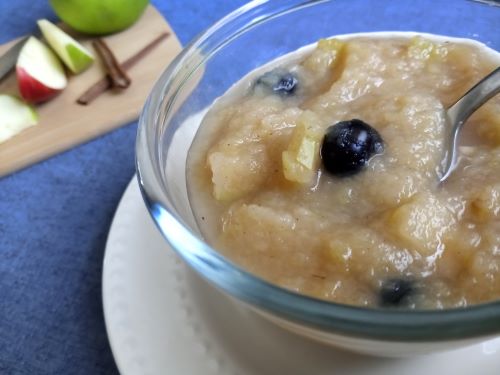 Chunky Cinnamon Blueberry Applesauce